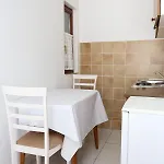 With Parking Space Orebic, Peljesac - 4513 אורביץ