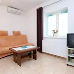 With Parking Space Orebic, Peljesac - 4513 * أوروبيتش